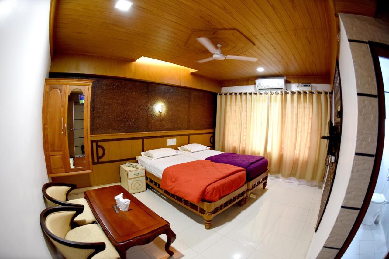 Hotel Sharada International Udupi Bagian luar foto