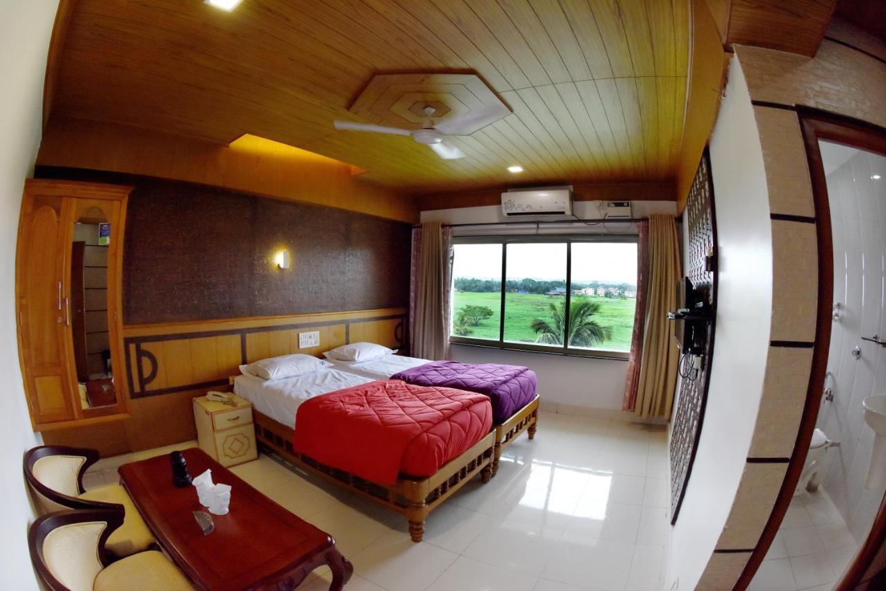 Hotel Sharada International Udupi Bagian luar foto