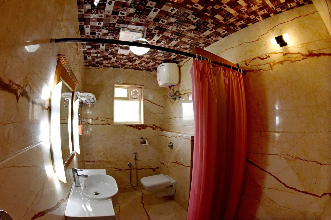 Hotel Sharada International Udupi Bagian luar foto