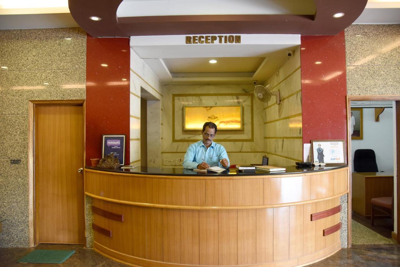 Hotel Sharada International Udupi Bagian luar foto