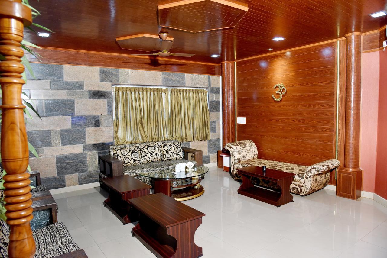 Hotel Sharada International Udupi Bagian luar foto
