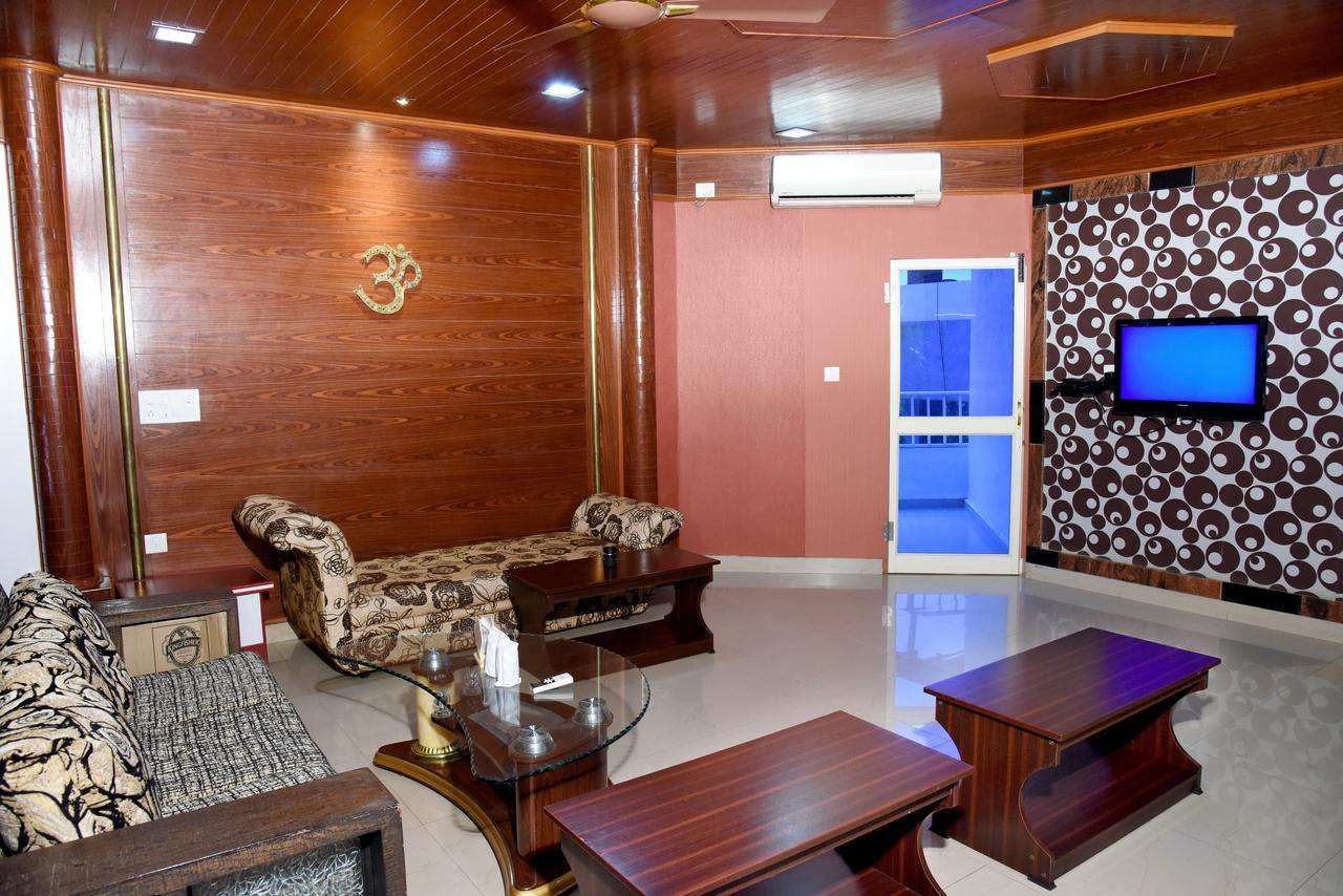 Hotel Sharada International Udupi Bagian luar foto
