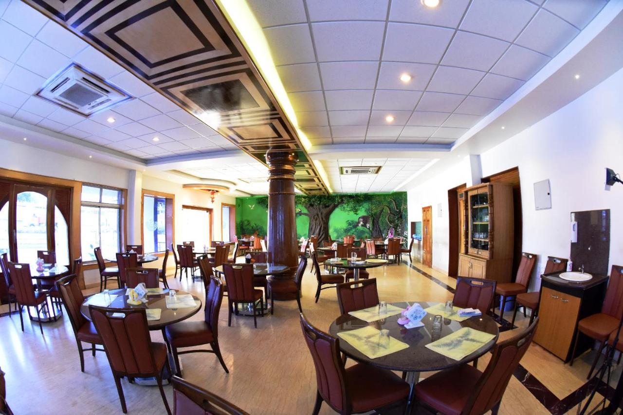 Hotel Sharada International Udupi Bagian luar foto